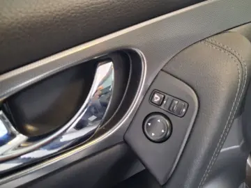 NISSAN QASHQAI 1.7 dCi 150CP 4x4-i XTRONIC Tekna