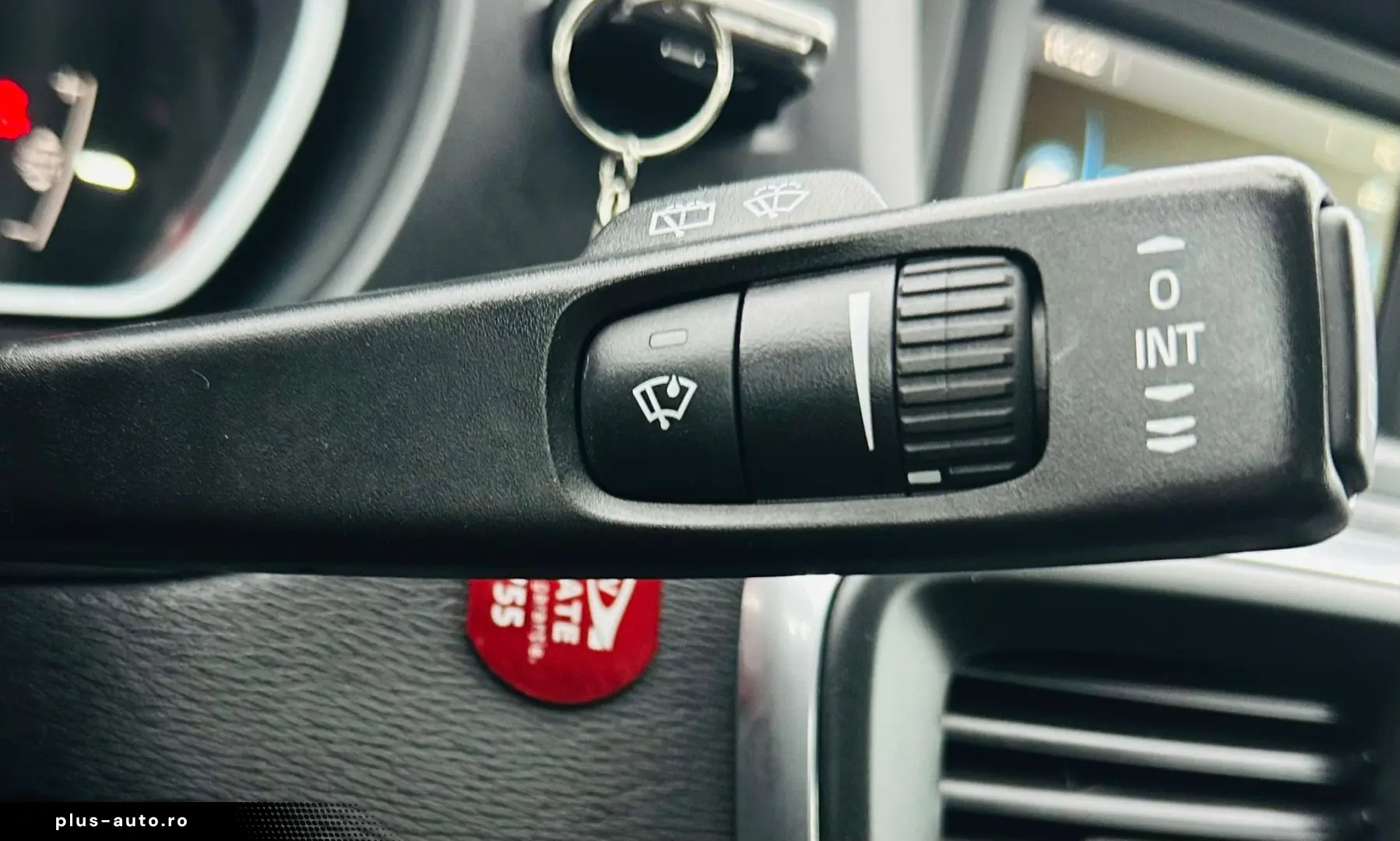 VOLVO V40 2013 1.6D E5 Garantie 12 Luni Rate Avans 0 Doar Cu