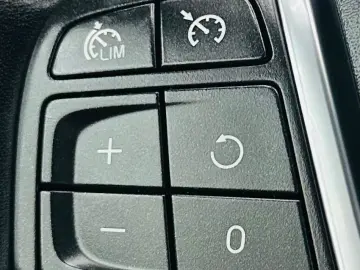 VOLVO V40 2013 1.6D E5 Garantie 12 Luni Rate Avans 0 Doar Cu