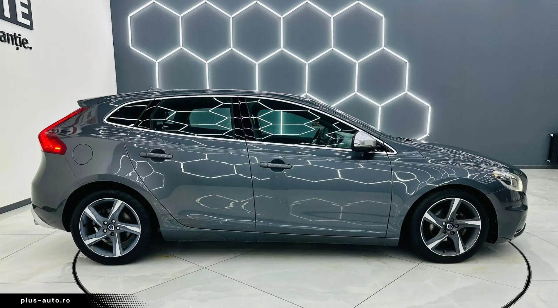 VOLVO V40 2013 1.6D E5 Garantie 12 Luni Rate Avans 0 Doar Cu