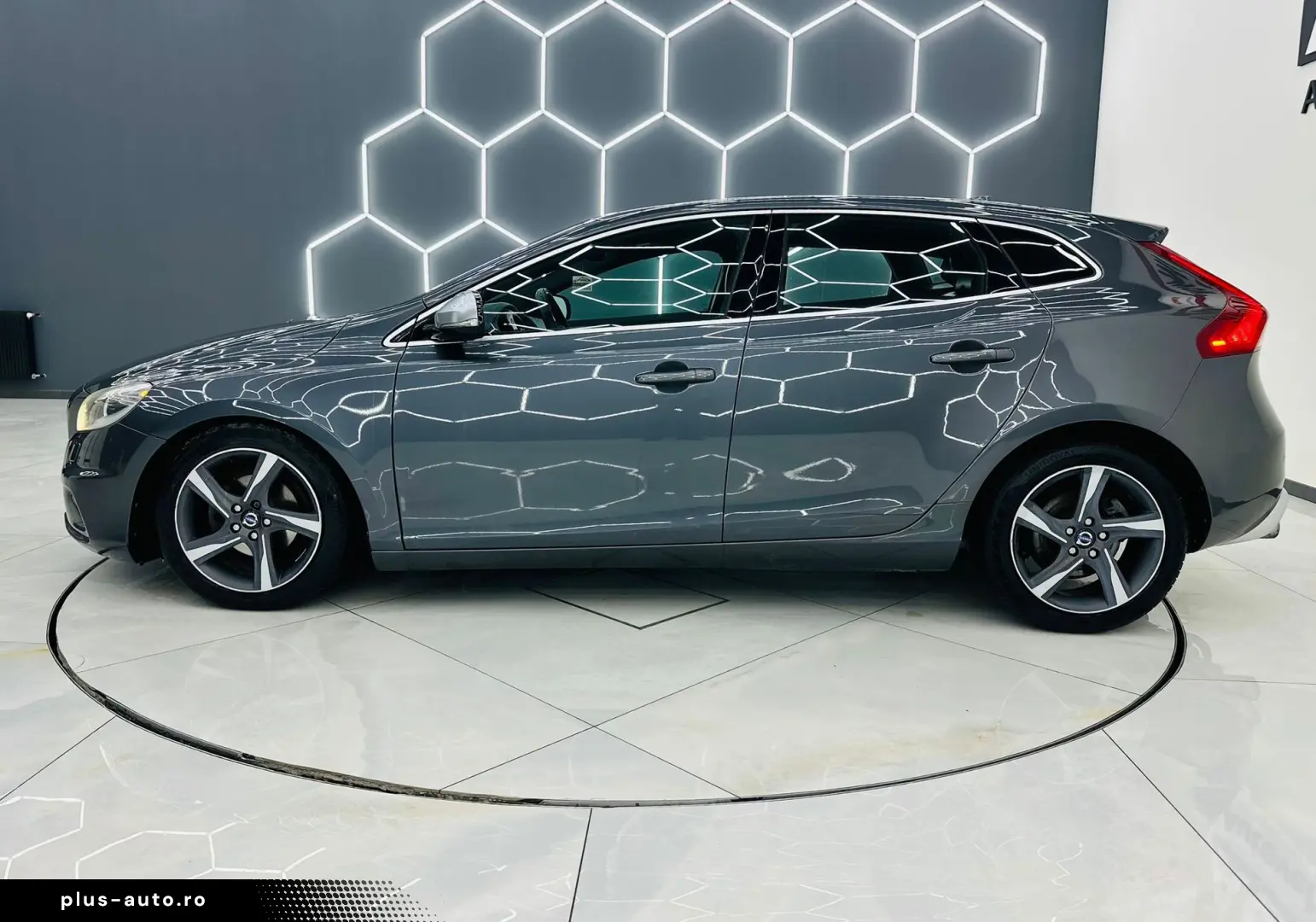 VOLVO V40 2013 1.6D E5 Garantie 12 Luni Rate Avans 0 Doar Cu