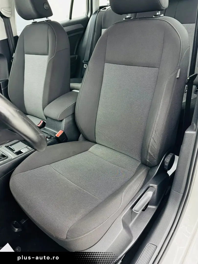 VOLKSWAGEN GOLF 2014 1.6D E5 Garantie 12  Luni Rate Avans 0