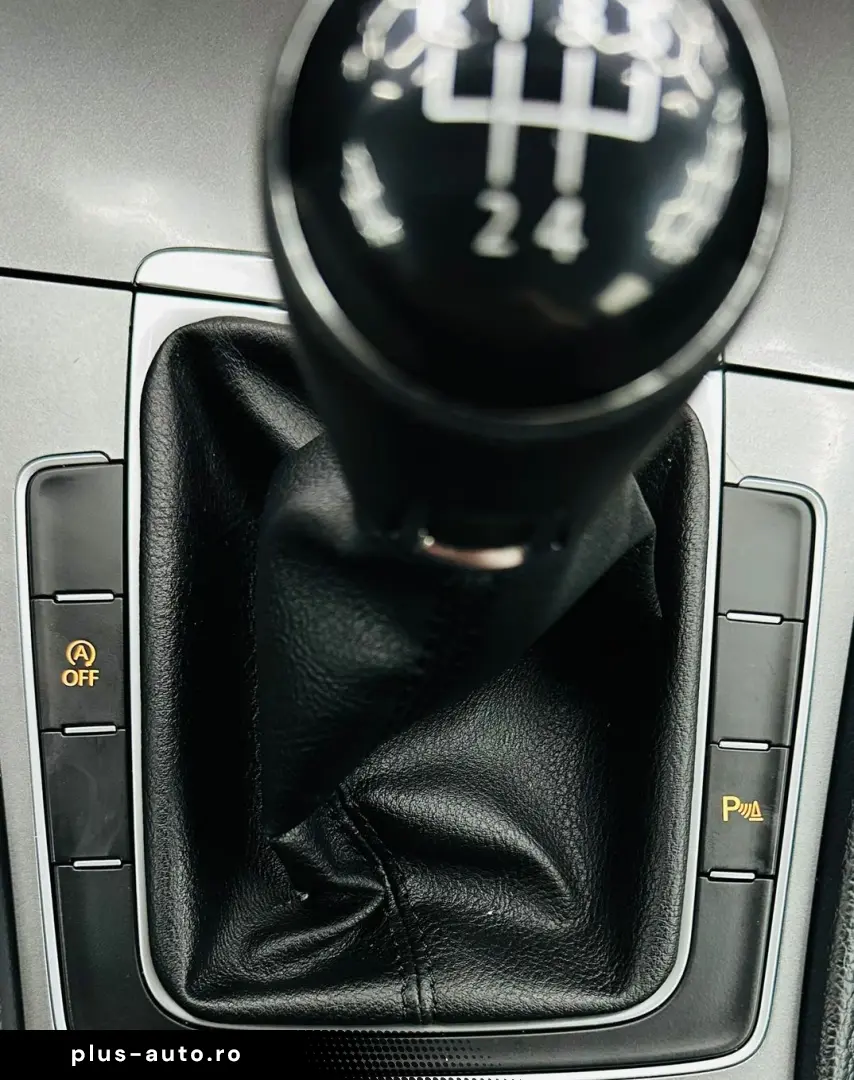 VOLKSWAGEN GOLF 2014 1.6D E5 Garantie 12  Luni Rate Avans 0