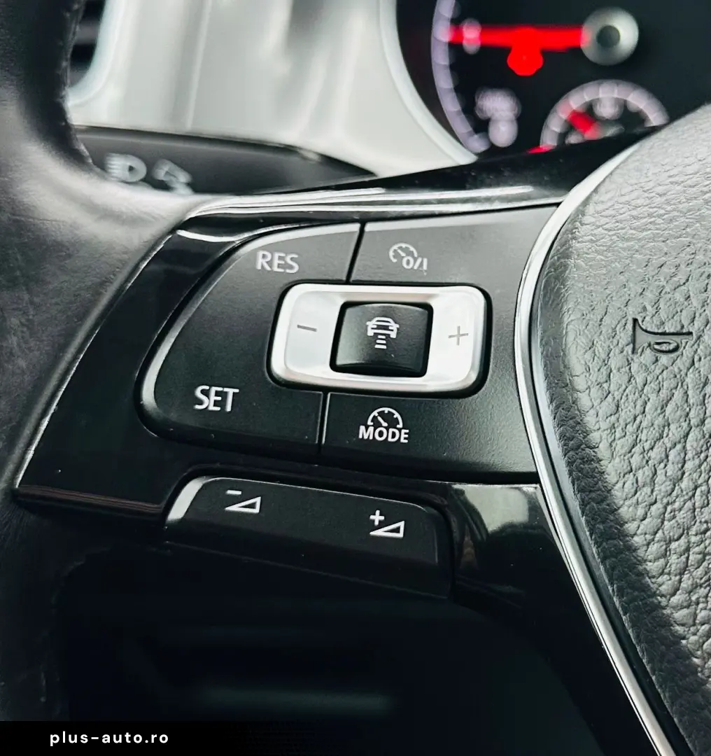 VOLKSWAGEN GOLF 2014 1.6D E5 Garantie 12  Luni Rate Avans 0