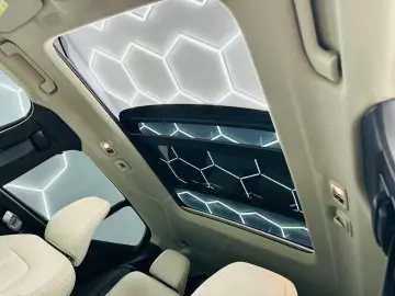 VOLVO Xc-40 2018 2.0D E6 4X4 Garantie 12 Luni Rate Avans 0 D