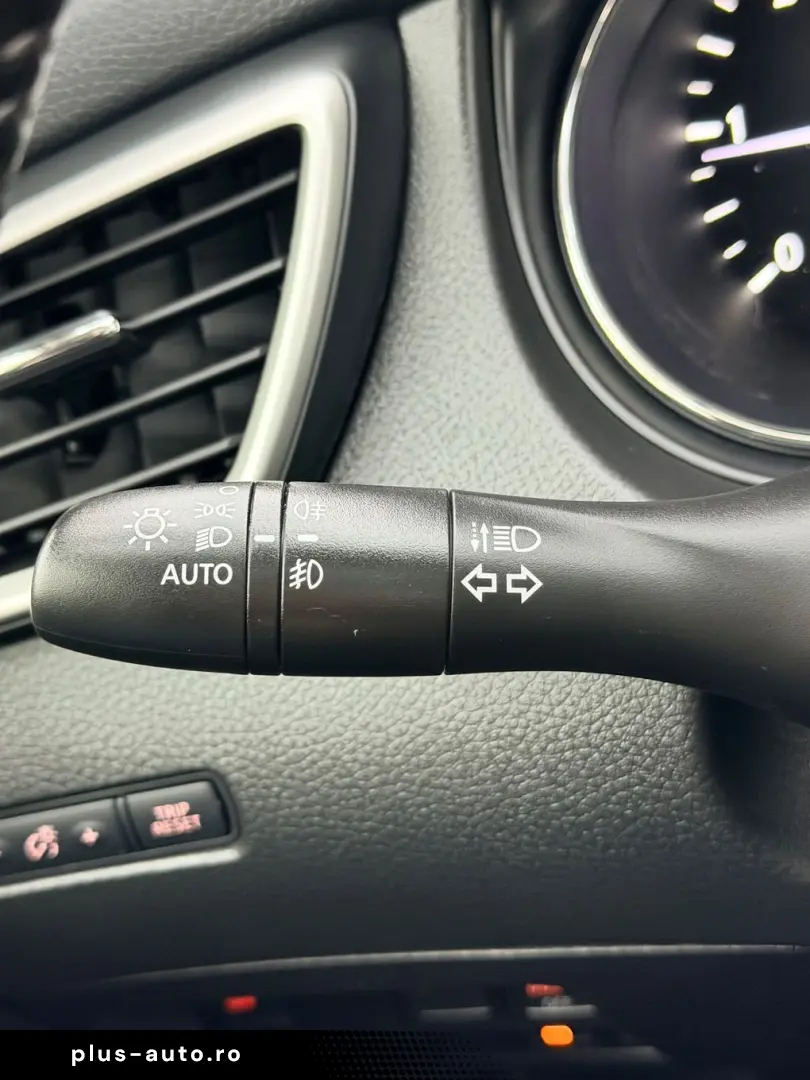 NISSAN X-TRAIL 2015 1.6D E5 Garantie 12 Luni Rate Avans 0 Do