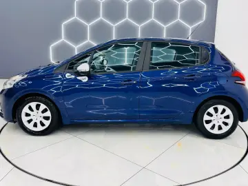 PEUGEOT 208 2017 1.2i E6 Garantie 12 Luni Rate Avans 0 Doar