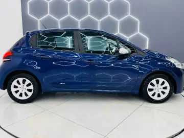 PEUGEOT 208 2017 1.2i E6 Garantie 12 Luni Rate Avans 0 Doar