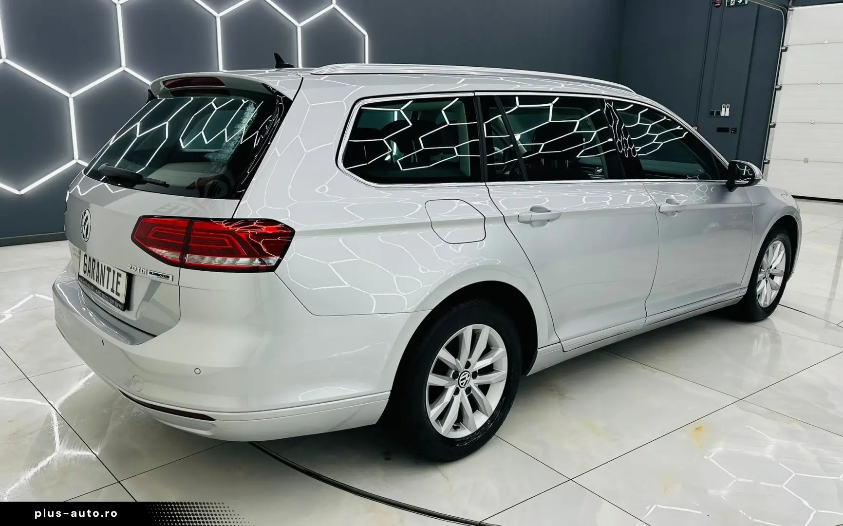VOLKSWAGEN PASSAT 2015 2.0D E6 Garantie 12 Luni Rate Avans 0