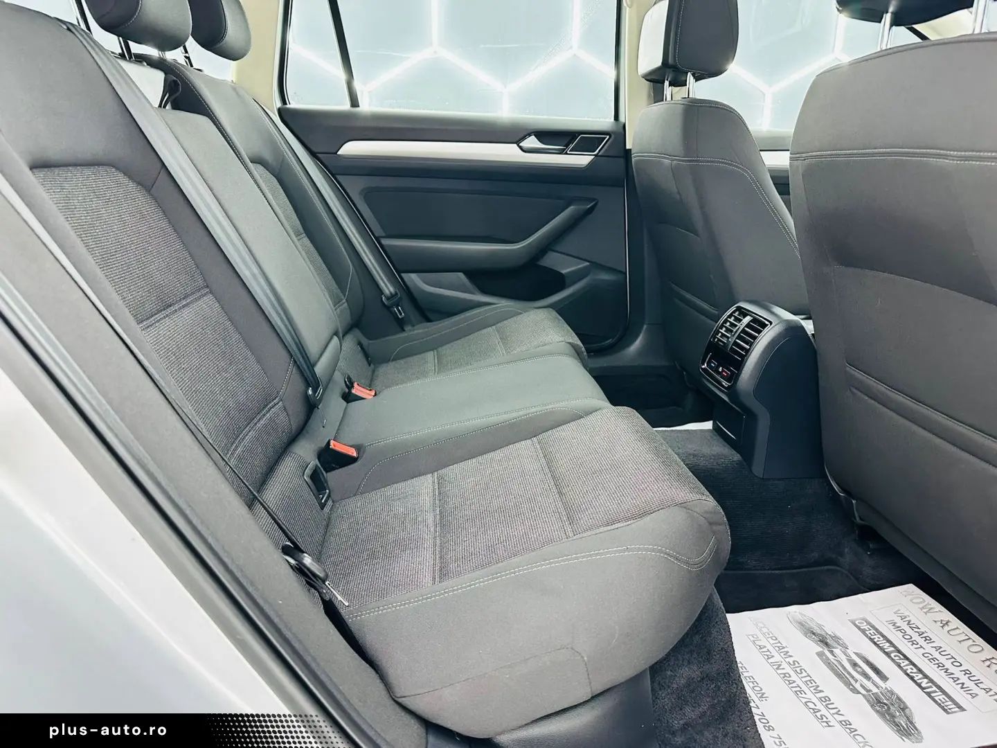 VOLKSWAGEN PASSAT 2015 2.0D E6 Garantie 12 Luni Rate Avans 0