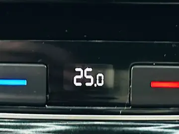 VOLKSWAGEN PASSAT 2015 2.0D E6 Garantie 12 Luni Rate Avans 0