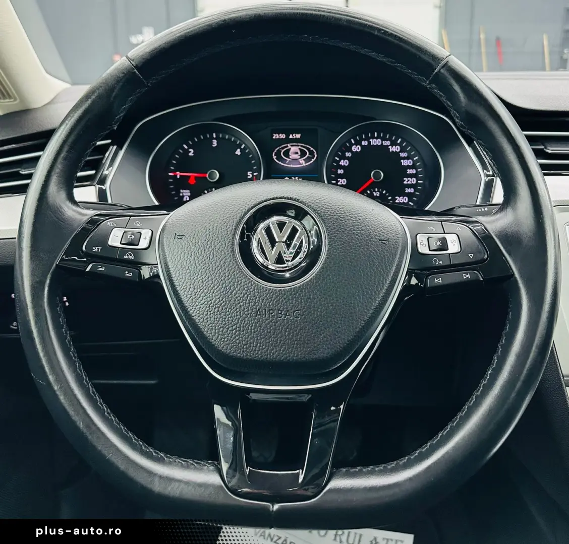 VOLKSWAGEN PASSAT 2015 2.0D E6 Garantie 12 Luni Rate Avans 0