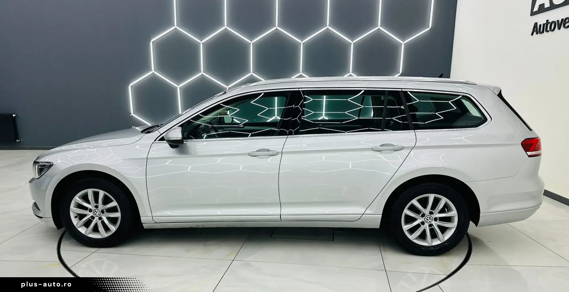 VOLKSWAGEN PASSAT 2015 2.0D E6 Garantie 12 Luni Rate Avans 0