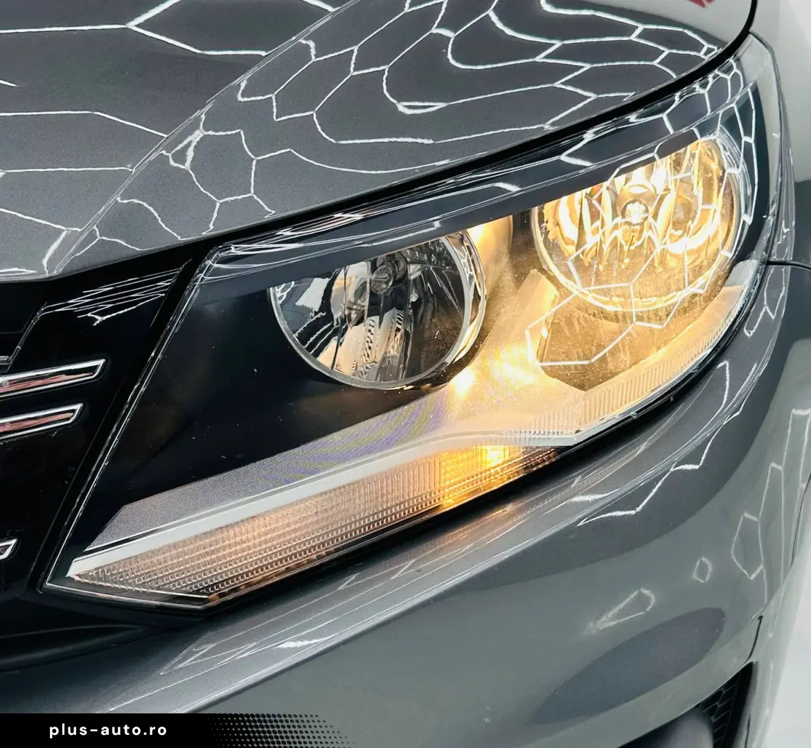 VOLKSWAGEN TIGUAN 2015 2.0D E5 Garantie 12 Luni Rate Avans 0