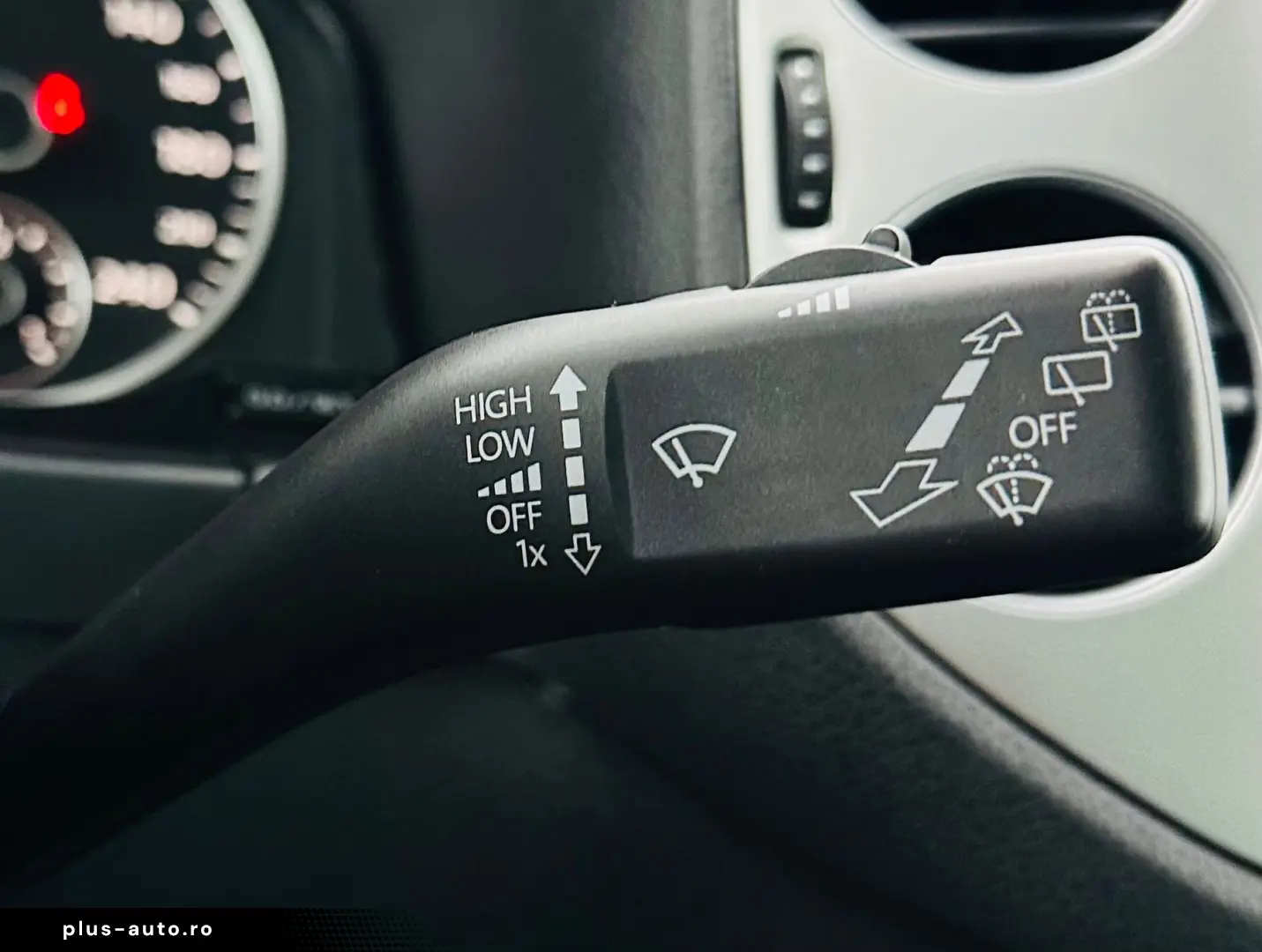 VOLKSWAGEN TIGUAN 2015 2.0D E5 Garantie 12 Luni Rate Avans 0