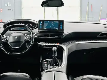 PEUGEOT 3008 2022 1.2i E6 Garantie 12 Luni Rate Avans 0  Doa