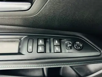 PEUGEOT 3008 2022 1.2i E6 Garantie 12 Luni Rate Avans 0  Doa