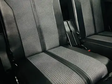 PEUGEOT 3008 2022 1.2i E6 Garantie 12 Luni Rate Avans 0  Doa