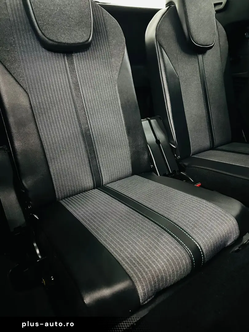 PEUGEOT 3008 2022 1.2i E6 Garantie 12 Luni Rate Avans 0  Doa