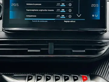 PEUGEOT 3008 2022 1.2i E6 Garantie 12 Luni Rate Avans 0  Doa