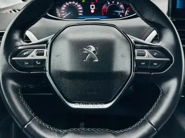 PEUGEOT 3008 2022 1.2i E6 Garantie 12 Luni Rate Avans 0  Doa