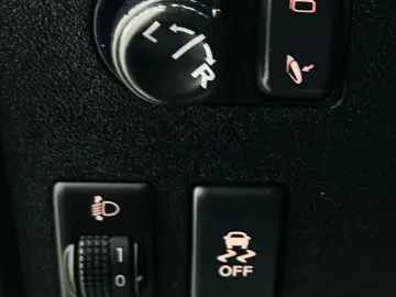 NISSAN Qashqai 2011 2.0D E5 4x4 Garantie 12 Luni Rate AVans