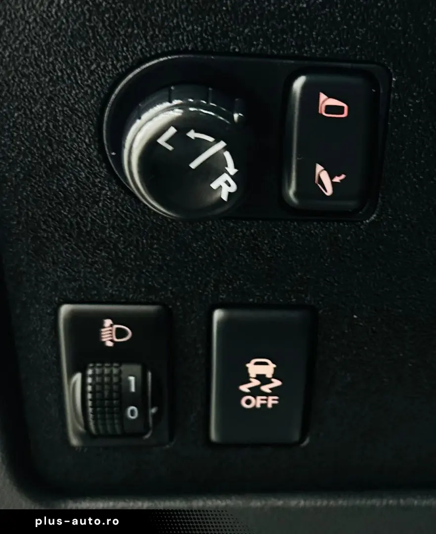 NISSAN Qashqai 2011 2.0D E5 4x4 Garantie 12 Luni Rate AVans