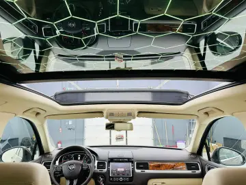 VOLKSWAGEN TOUAREG 2012 3.0D 4x4 E5 Garantie 12 Luni Rate AV