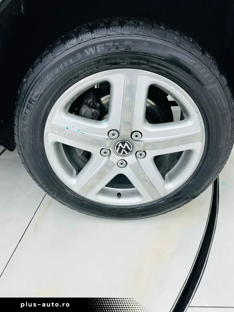 VOLKSWAGEN TOUAREG 2012 3.0D 4x4 E5 Garantie 12 Luni Rate AV