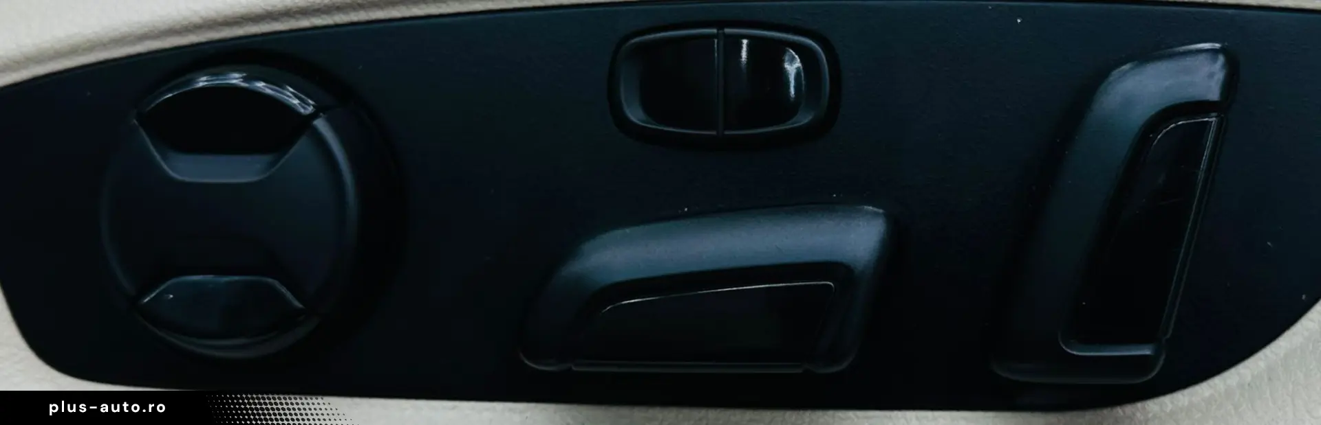 VOLKSWAGEN TOUAREG 2012 3.0D 4x4 E5 Garantie 12 Luni Rate AV