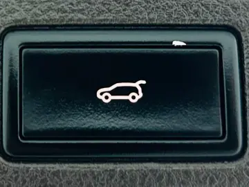 VOLKSWAGEN TOUAREG 2012 3.0D 4x4 E5 Garantie 12 Luni Rate AV