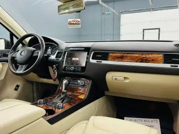 VOLKSWAGEN TOUAREG 2012 3.0D 4x4 E5 Garantie 12 Luni Rate AV