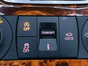 VOLKSWAGEN TOUAREG 2012 3.0D 4x4 E5 Garantie 12 Luni Rate AV