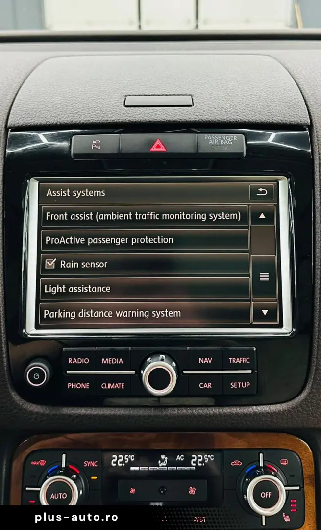 VOLKSWAGEN TOUAREG 2012 3.0D 4x4 E5 Garantie 12 Luni Rate AV