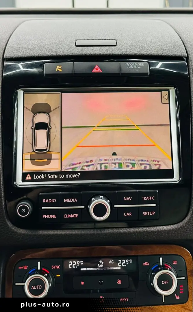 VOLKSWAGEN TOUAREG 2012 3.0D 4x4 E5 Garantie 12 Luni Rate AV