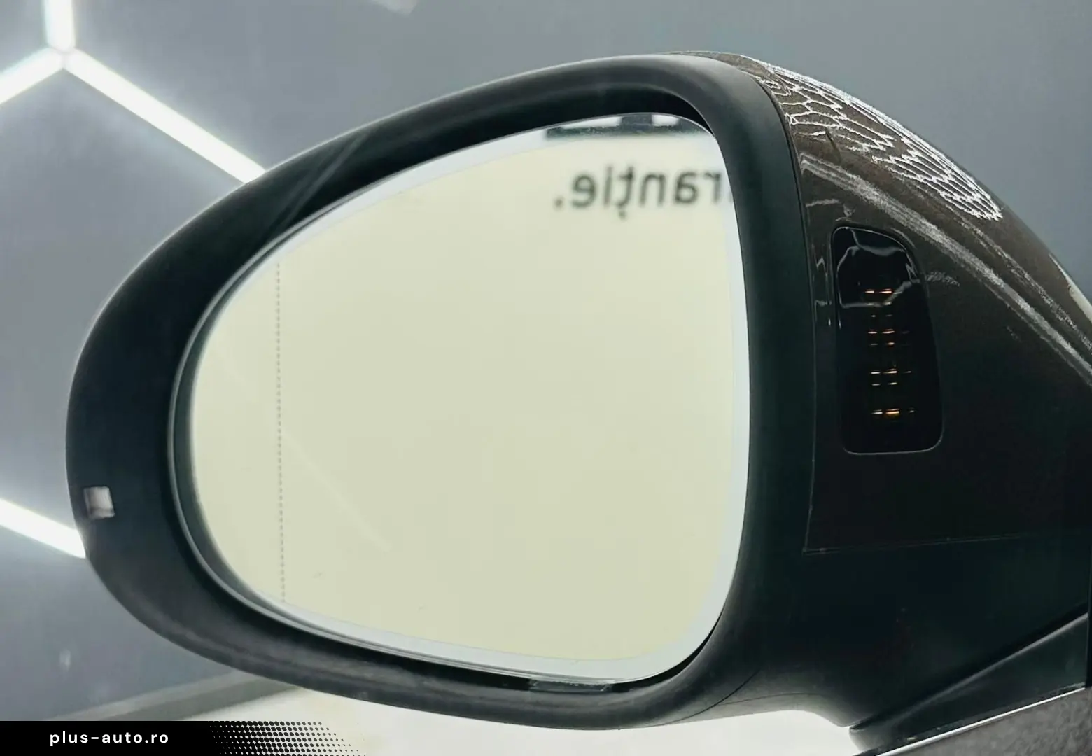 VOLKSWAGEN TOUAREG 2012 3.0D 4x4 E5 Garantie 12 Luni Rate AV