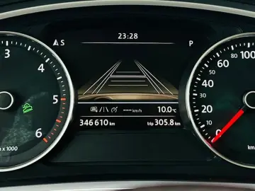 VOLKSWAGEN TOUAREG 2012 3.0D 4x4 E5 Garantie 12 Luni Rate AV