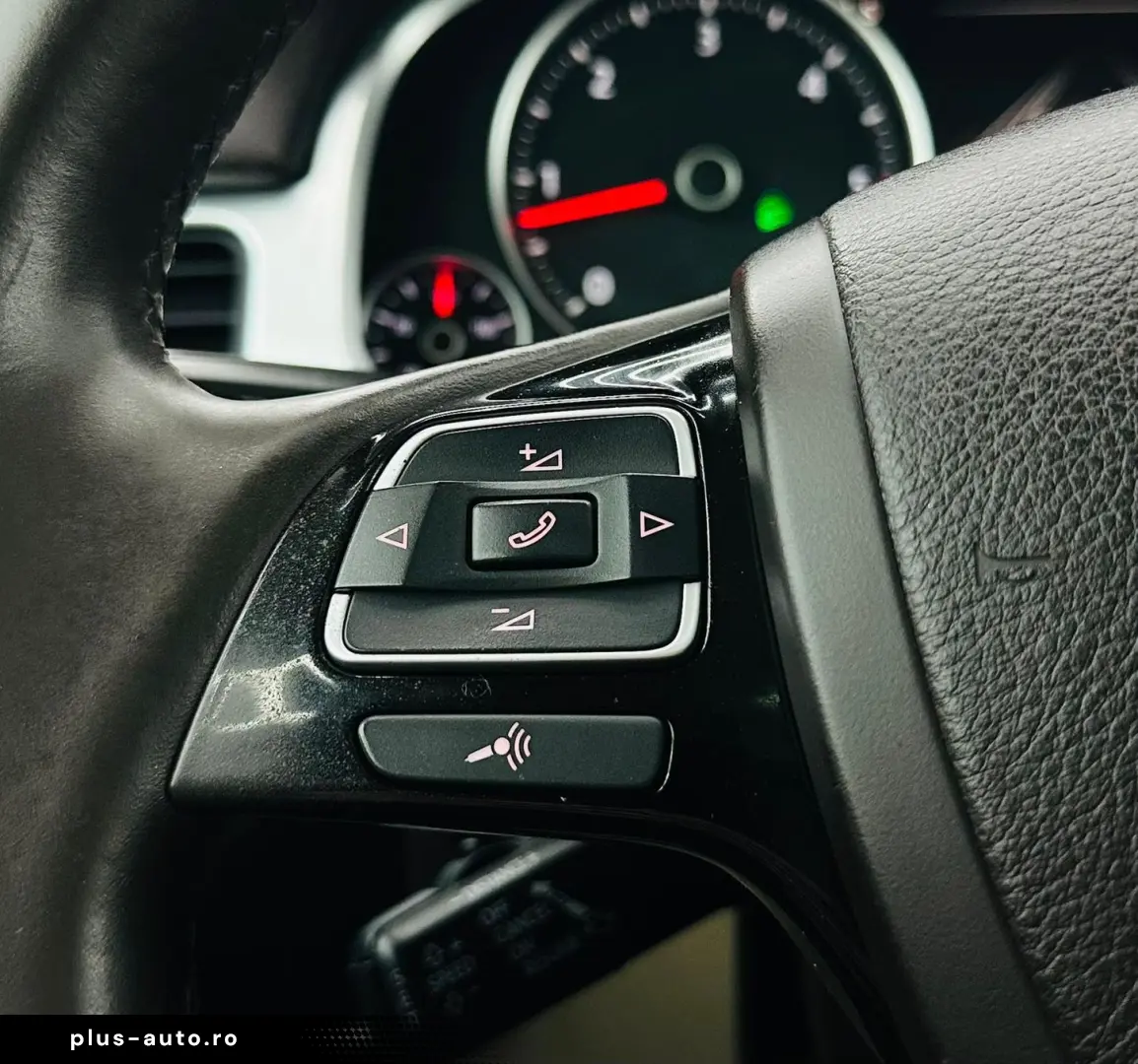 VOLKSWAGEN TOUAREG 2012 3.0D 4x4 E5 Garantie 12 Luni Rate AV