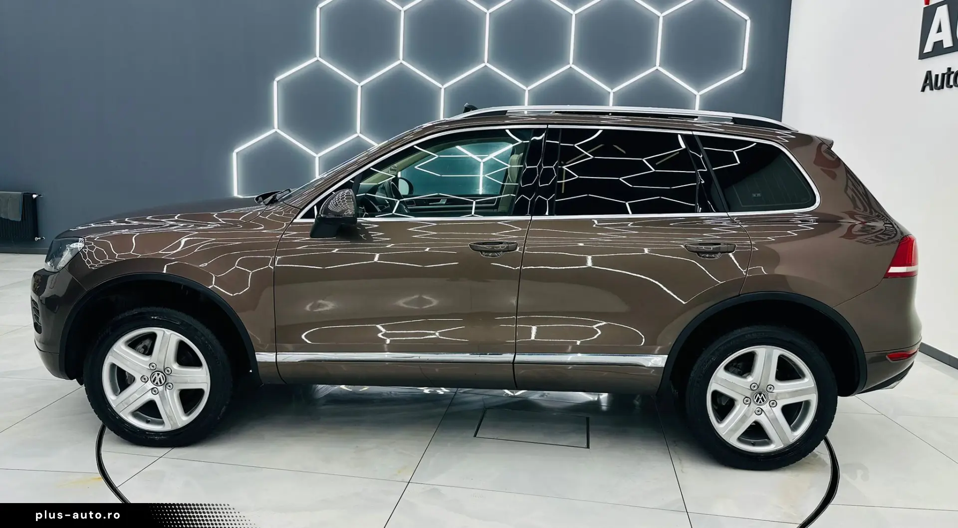 VOLKSWAGEN TOUAREG 2012 3.0D 4x4 E5 Garantie 12 Luni Rate AV