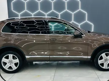 VOLKSWAGEN TOUAREG 2012 3.0D 4x4 E5 Garantie 12 Luni Rate AV