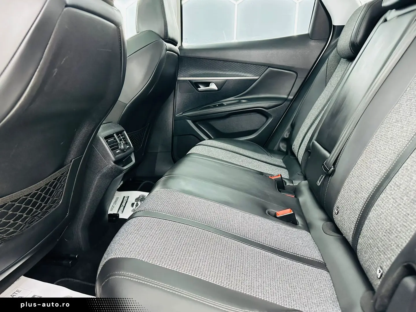 PEUGEOT 3008 2018 1.2i E6  Garantie 12 Luni Rate AVans 0 Dao