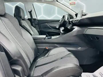 PEUGEOT 3008 2018 1.2i E6  Garantie 12 Luni Rate AVans 0 Dao