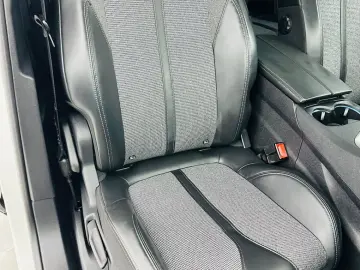 PEUGEOT 3008 2018 1.2i E6  Garantie 12 Luni Rate AVans 0 Dao