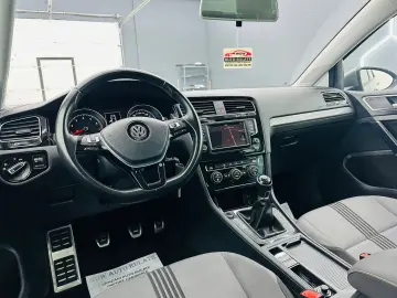 VOLKSWAGEN GOLF 2017 1.2i E6 Garantie 12 Luni Rate Avans 0 D