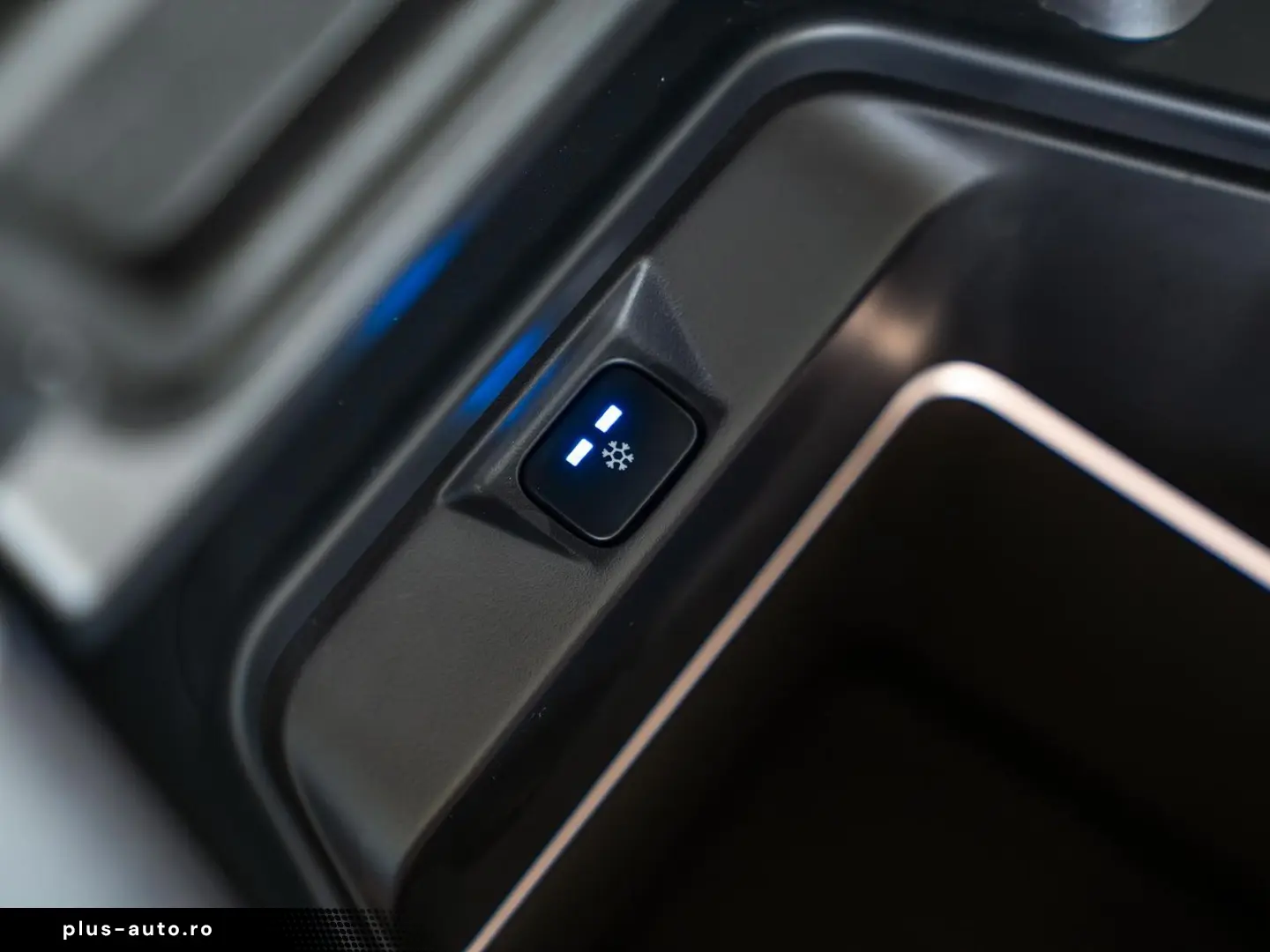 LAND ROVER 110 X-DYN SE 3.0 250 AWD