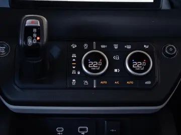 LAND ROVER 110 X-DYN SE 3.0 250 AWD