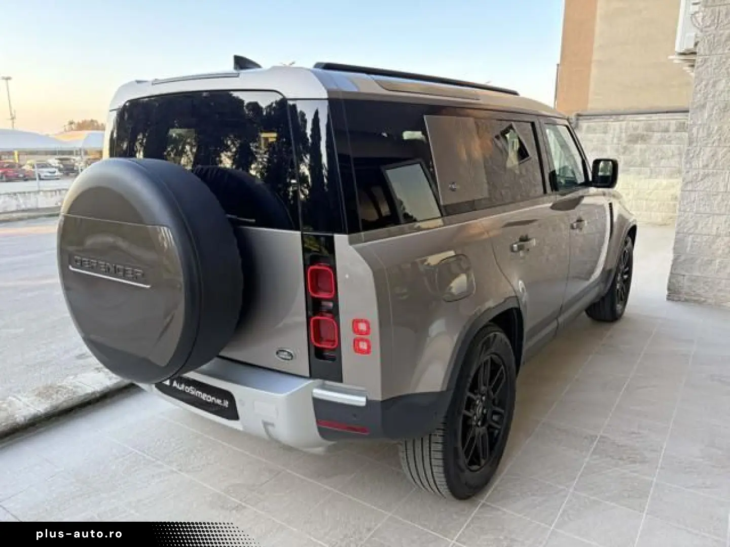 LAND ROVER LAND ROVER Defender 110 3.0D I6 200 CV AWD Auto