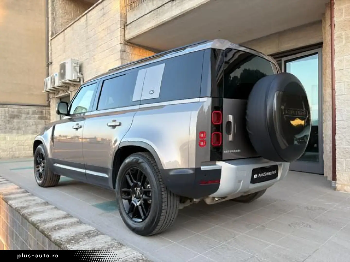 LAND ROVER LAND ROVER Defender 110 3.0D I6 200 CV AWD Auto