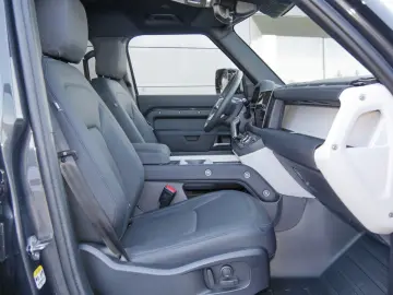 LAND ROVER Defender 110 X-Dynamic SE HeadUpPano