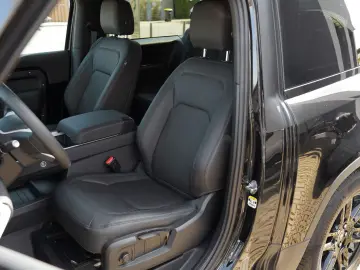 LAND ROVER Defender 90 D200 AWD S  Panorama Head up Display